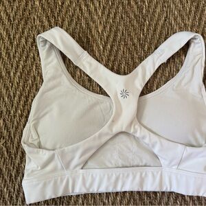 Athleta White Racerback Sports Bra Smooth Supportive Design